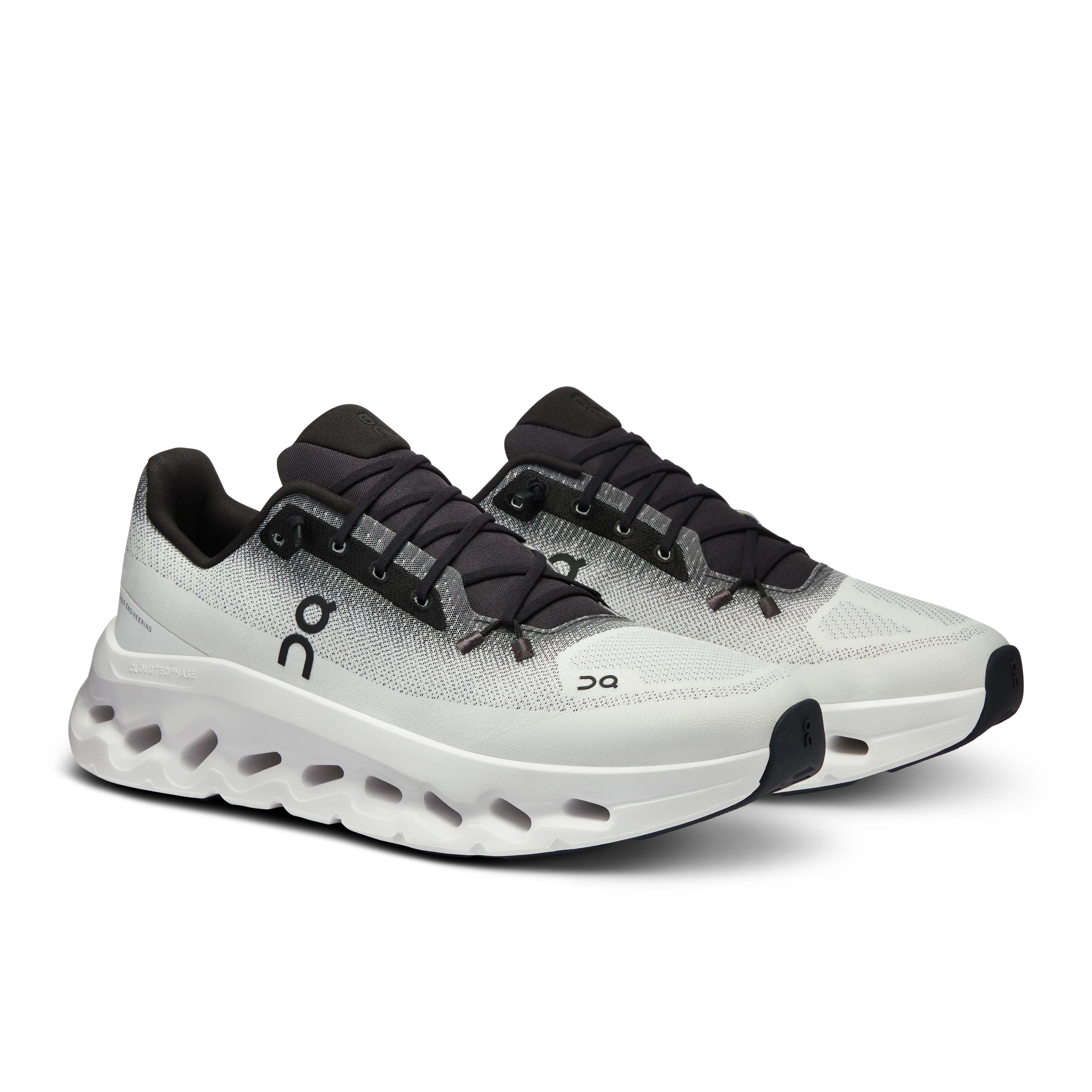 Chaussures de course blanches On Cloudmonster