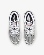 Chaussures de course Saucony argentées et roses