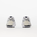 Chaussures de running ASICS blanches et noires